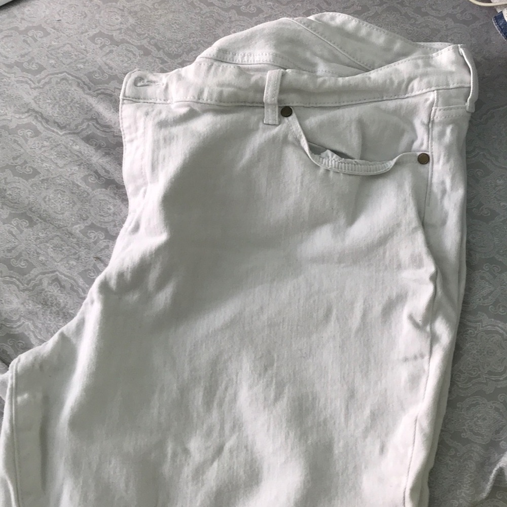 White Boyfriend Jeans